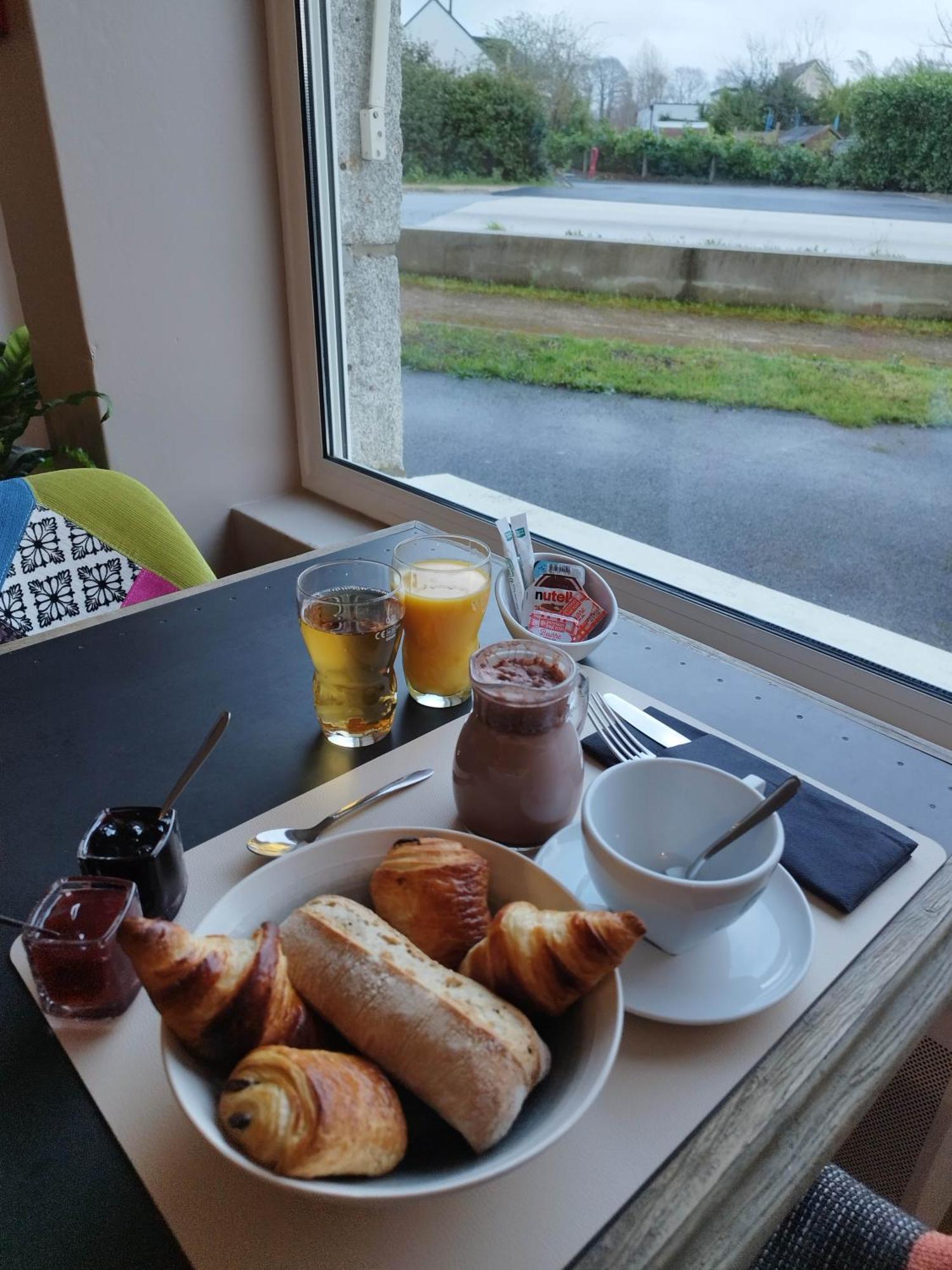 Logis Hotel Vannes Nord Le Clos Des Hortensias Locqueltas Eksteriør billede